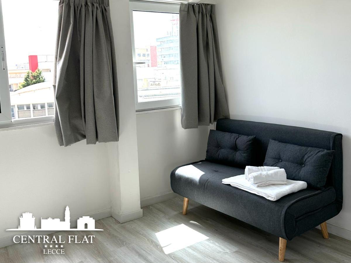 Lecce Central Flat - Attico Con Patio E Parcheggio Privato Apartman Kültér fotó